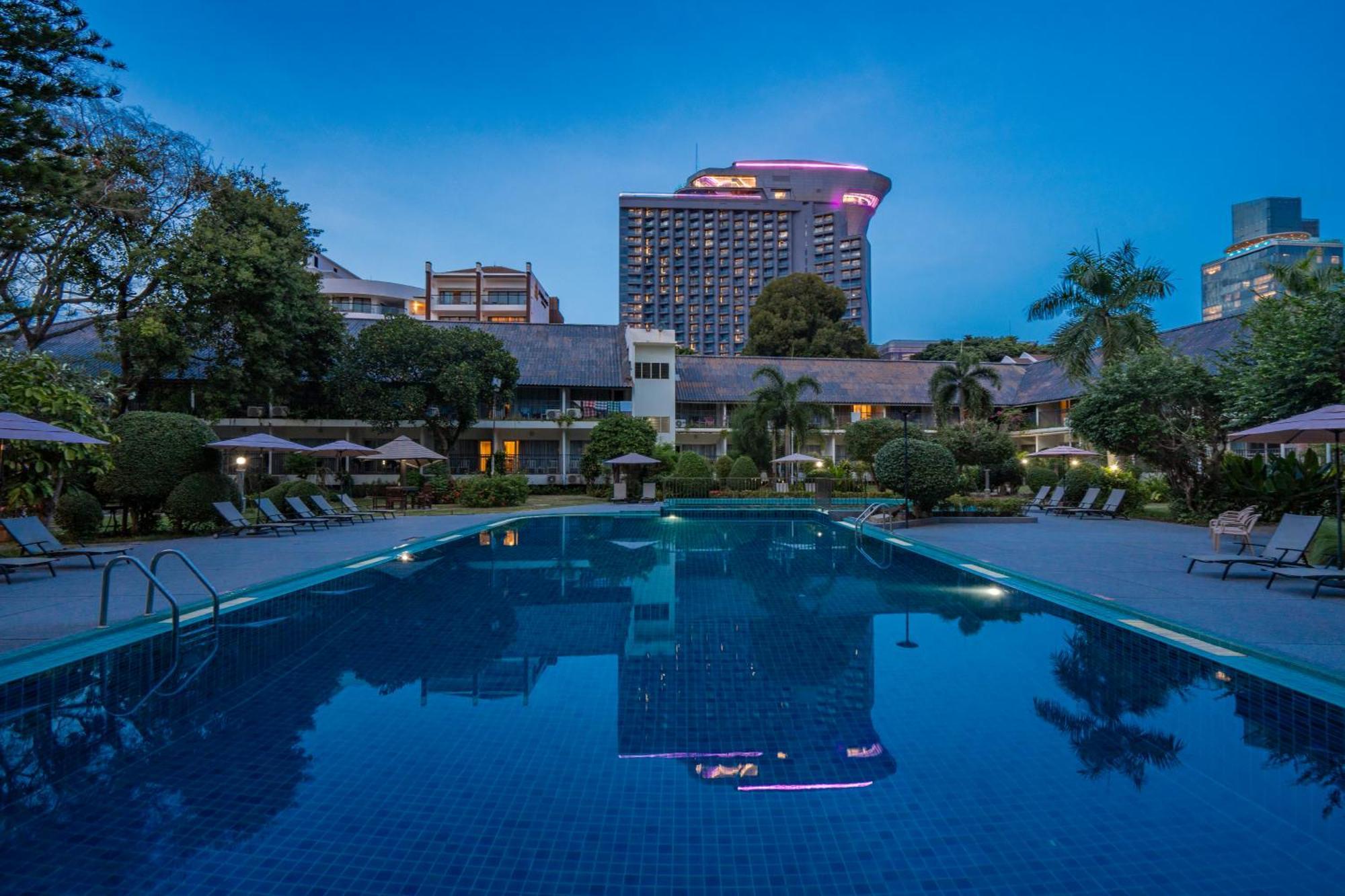 Sunshine Garden Resort Pattaya Exteriör bild
