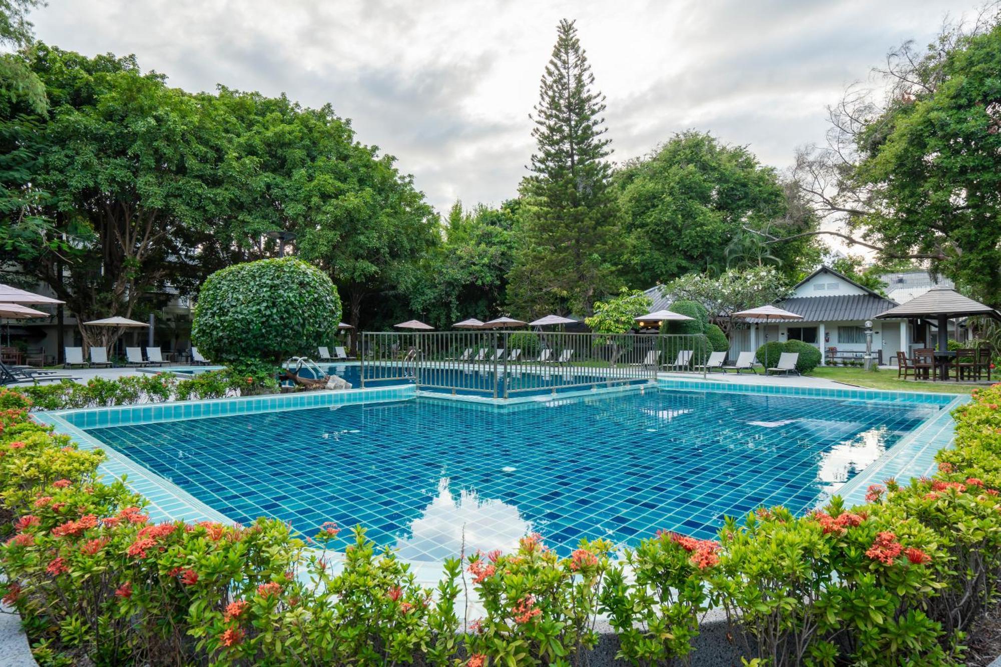 Sunshine Garden Resort Pattaya Exteriör bild