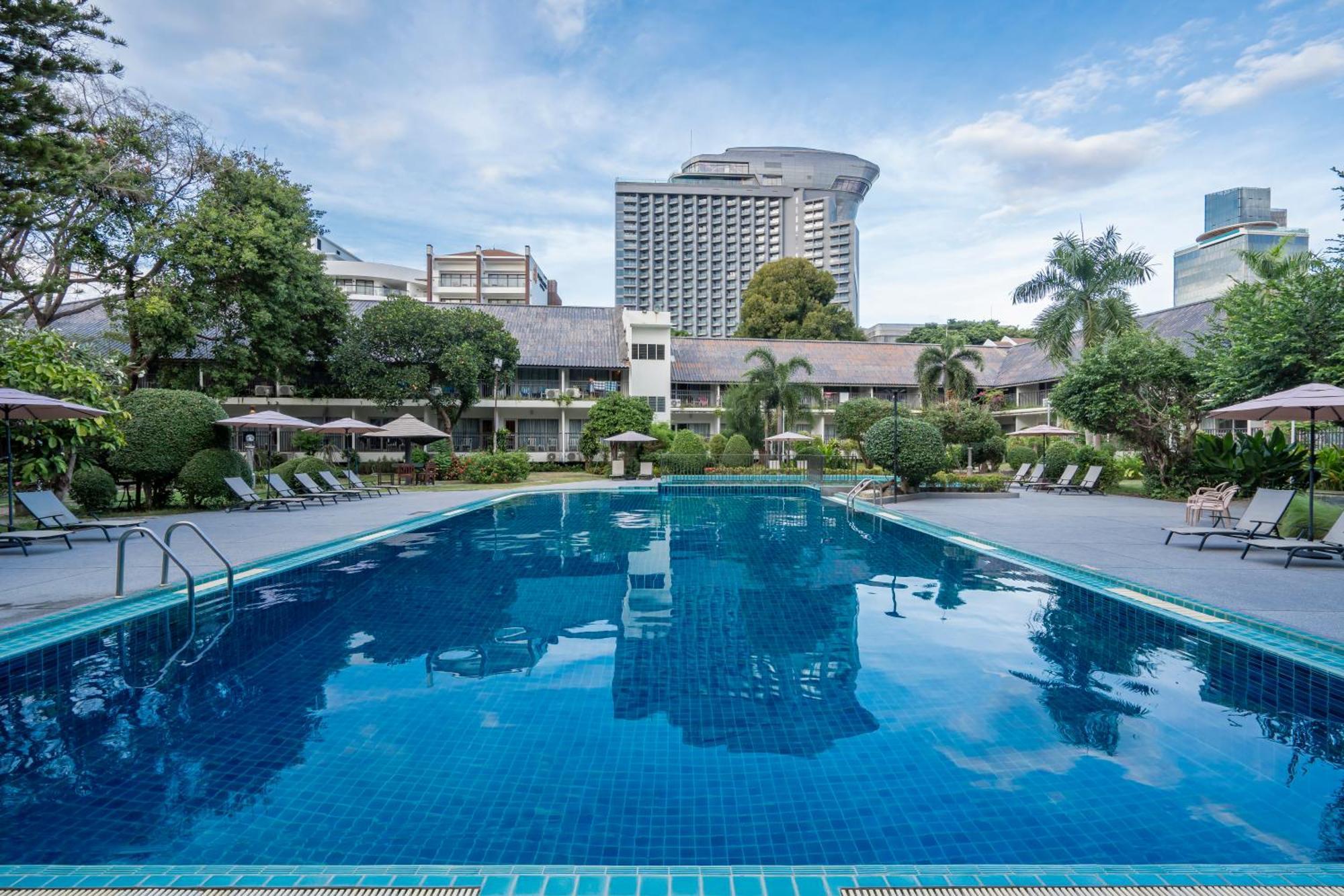 Sunshine Garden Resort Pattaya Exteriör bild